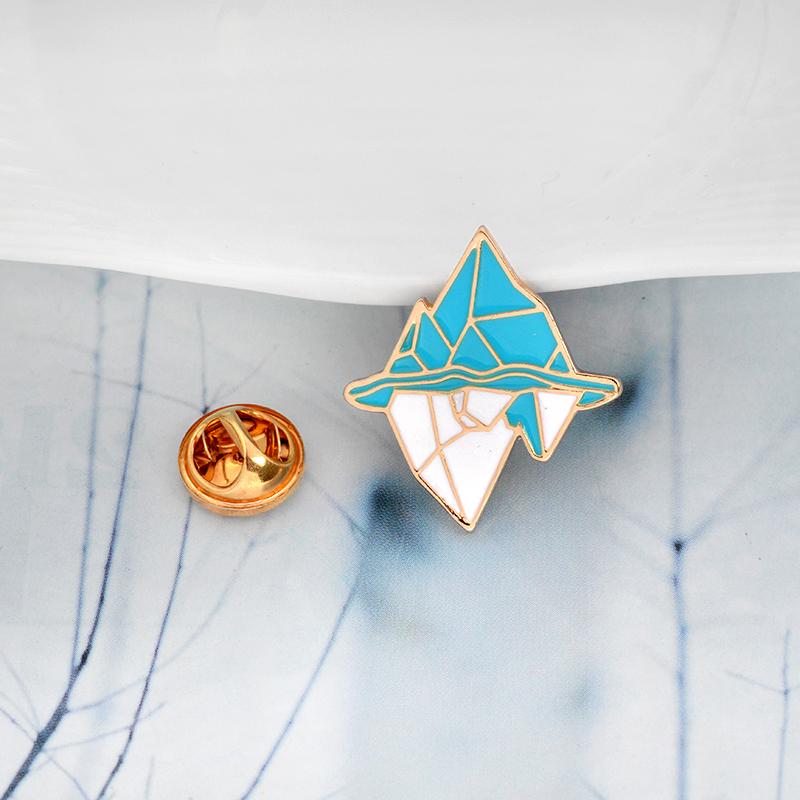 Cartoon Iceberg Enamel Pin eprolo